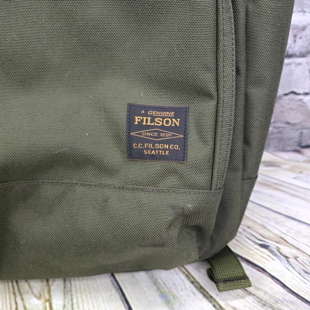 Filson Dryden Backpack Otter Green Cordura Nylon Travel Bag Laptop Sleeve 25L